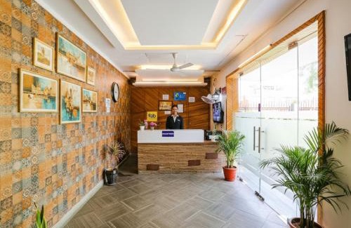Sushant Lok Hotel | FabHotel Premium Nest Near Golf Course Road