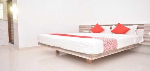 Alandi Hotel | FabHotel Ramesh Inn
