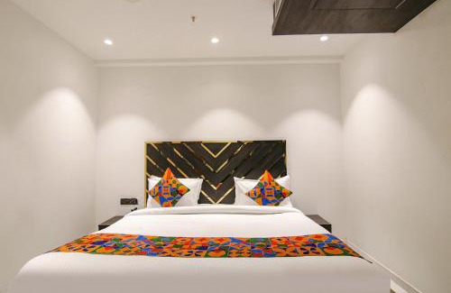 Anand Vihar Hotel | FabHotel Sky Suites Karkardooma