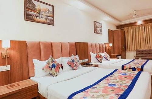 New Delhi Hotel | Fabhotel The Kailash Dev
