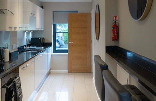 Mill Road Apartment | Fabulous 2 Bedroom Home