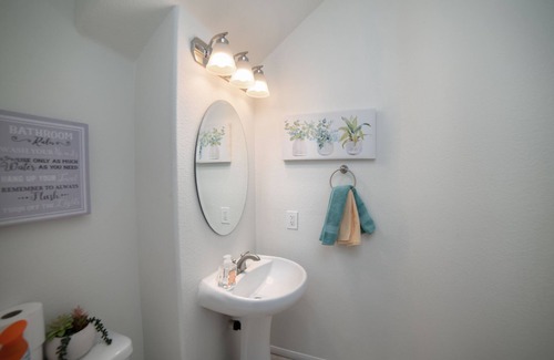 Spring Valley House | Fabulous 4 Br home with Pool/Spa