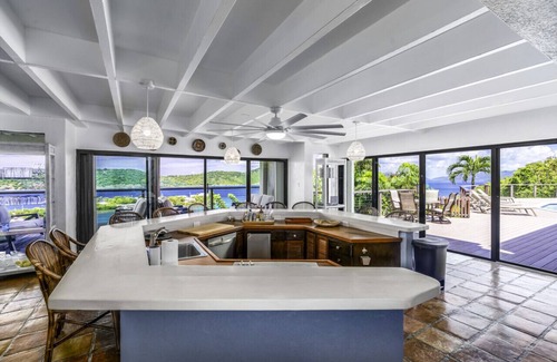 Frydendal Villa | Fabulous 5BR - HUGE Pool/Deck & AMAZING VIEWS! 7 mins from Red Hook!