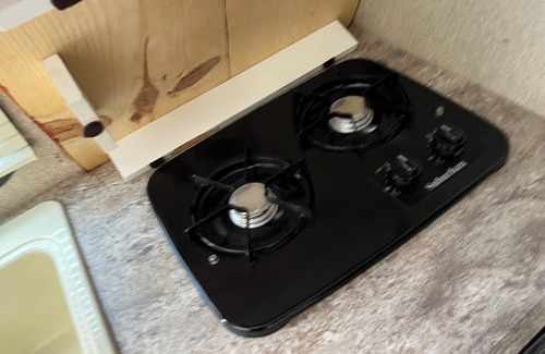 Jacksonville House | Fabulous RV with AC in Jacksonville -one queen bed and bunk beds for two