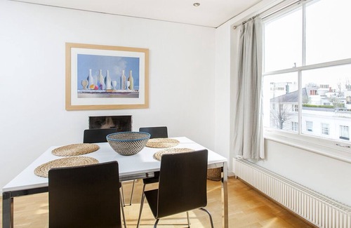 Pembridge Apartment | Fabulous top floor flat in Notting Hill!!