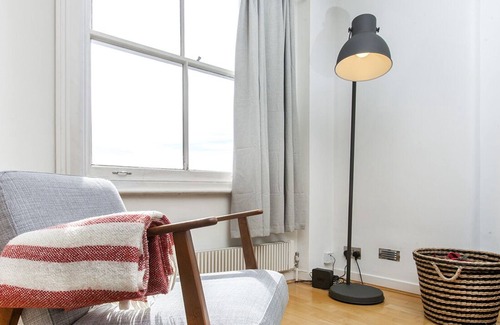 Pembridge Apartment | Fabulous top floor flat in Notting Hill!!