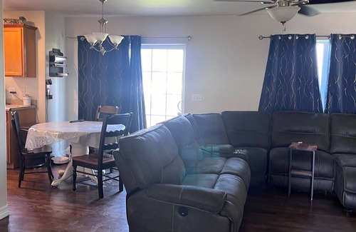 Cheyenne House | Fabulous townhome with AC in Cheyenne available, accepts pets.