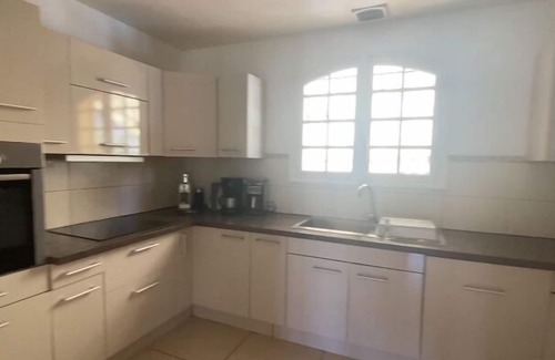 Marseillan Villa | Fabulous Villa with a pool - Just a 5 minute walk from the Old Town and Port