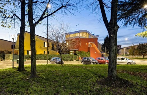 San Siro Apartment | Facing San Siro Stadium 6 beds 300meters from the metro with garage