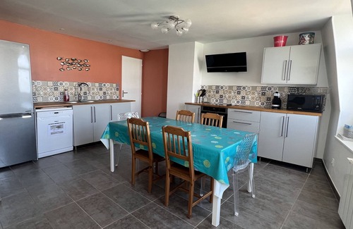 Le Treport Apartment | Facing the sea, renovated apartment 100m2, 3 bedrooms