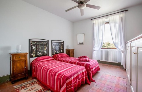 Faenza Apartment | Faenza Apartment Sleeps 8 Pool WiFi
