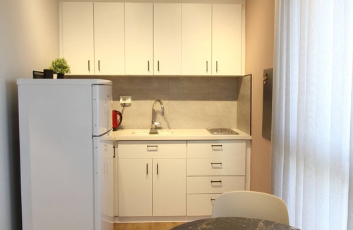 Tel Aviv Apartment | Fair Grounds STU Univ. by Sea N' Rent