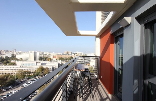 Tel Aviv Apartment | Fair Grounds STU Univ. by Sea N' Rent