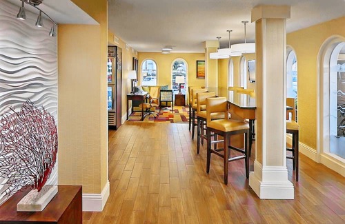 Palm Beach Hotel | Fairfield Inn And Suites By Marriott Palm Beach