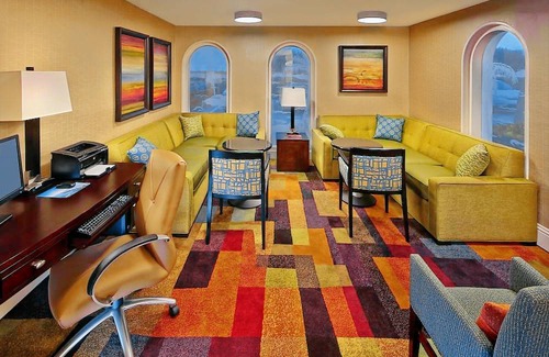Palm Beach Hotel | Fairfield Inn And Suites By Marriott Palm Beach
