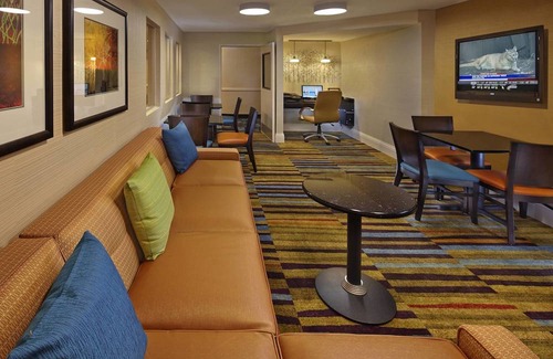 Palm Beach Hotel | Fairfield Inn And Suites By Marriott Palm Beach