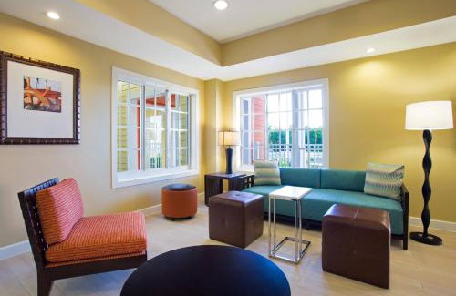 New Town Hotel | Fairfield Inn & Suites by Marriott Key West