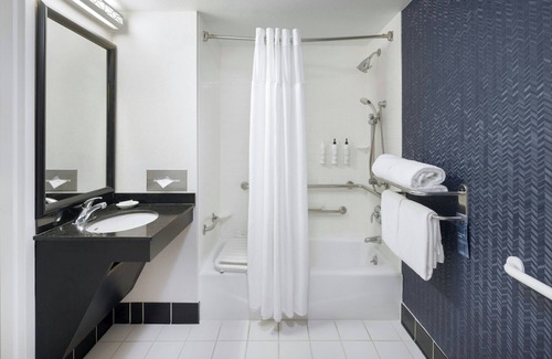 Turlock Hotel | Fairfield Inn & Suites by Marriott Turlock