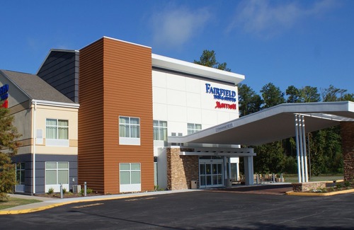 Western Branch North Hotel | Fairfield Inn & Suites by Marriott Chesapeake Suffolk