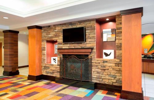 State College Hotel | Fairfield Inn & Suites by Marriott State College