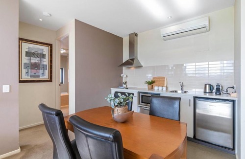 Fingal Apartment | Fairway Views – Moonah Apartment 24