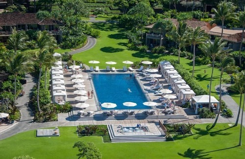 Kaupulehu Condo | Fairway Villa 120A: Charming w/Shared Pool, AC, Golf Cart & Lanai Ocean Views