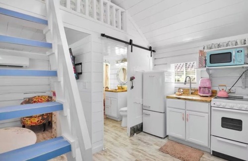 Hayesville Cottage | Fairytale Creekside Cottage w/Firepit & Petting Zoo–Ideal For Families & Couples
