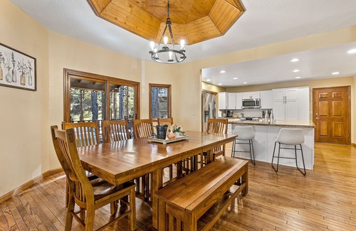 Flagstaff Cabin | Fall Colors | Available | Enjoy our Local Discounts