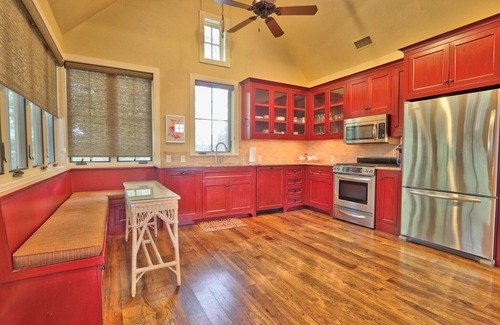 Buda House | Fall Creek Vineyards Wine Country Inn | Free Wine Tasting!