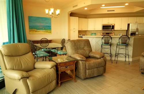 Orange Beach Condo | FALL DEAL SEP 28-OCT 2,13-16,WATER SLIDE,POOL,LAZY RIVER,FREE SLIPnnnnnnnnnn