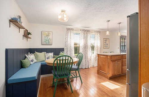 Dowagiac House | Fall Escape w/Game Room + Firepit Table on 1 Acre