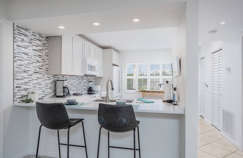 Siesta Key Condo | Fall Into Paradise 7 Night Stay