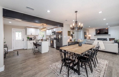 Knoxville House | Fall into Savings