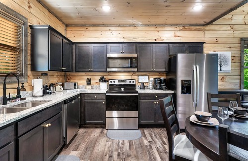 Sevierville Cabin | Fall Relaxation! Amazing Amenities Indoor Pool Sauna Jacuzzi
