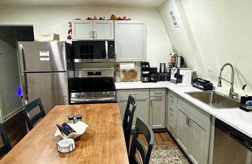 Hawkins House | Fall Special! Lakefront | Firepit,Dock,Kayaks,Deck