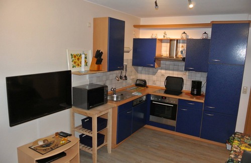 Carolinensiel Apartment | Fall vacation dates free! Comfortable 72 sqm ground floor apartment/2terrace/wifi free