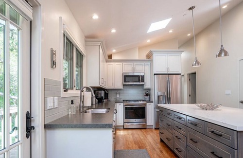 Del Monte Forest House | Fallen Oak - Pebble Beach House - Peace in the Forest