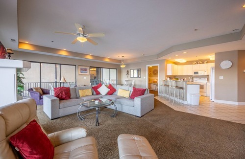 Lake Ozark Condo | Falls 118 - 4 Bdrm condo with Breathtaking View