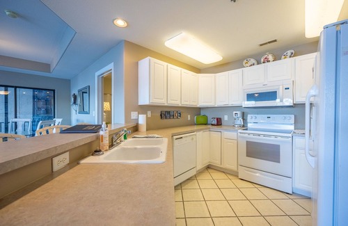 Lake Ozark Condo | Falls 118 - 4 Bdrm condo with Breathtaking View