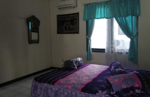 Cipanas House | Fame Villa Castle Hook Kota Bunga