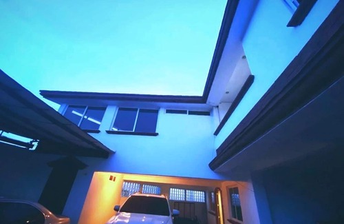 Zona 10 House | Familiar Relajante Para Grupos Grandes a 3 min Casa de Dios