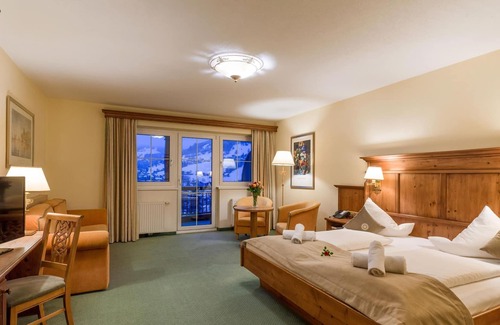 Hopfgarten im Brixental House | Familiensuite mit Frühstück - Harmonyhotel Sonnschein