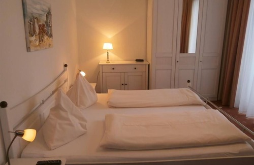 Seeboden Bed & Breakfast | Familienzimmer 2 bis 4 Personen mit Balkon - Pension & Appartements Ertl