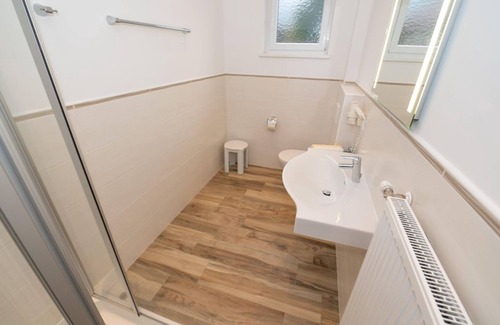Seeboden Bed & Breakfast | Familienzimmer 2 bis 4 Personen mit Balkon - Pension & Appartements Ertl