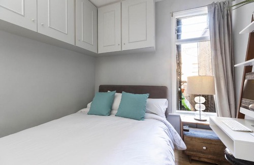Sands End Apartment | Family 2BR apt in Fulham, 10 min to Imperial Wharf