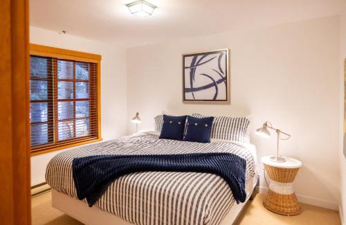 Nordic Estates House | Family 3BR, Sleeps 8, Patio w BBQ , Pool, Hot tub