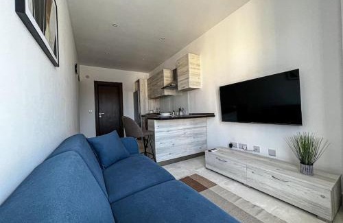 San Gwann Apartment | Family apartment for 3 with balcony - By Solea