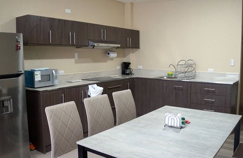 Naciones Unidas Boulevard Apartment | Family Apt with Fast internet near park Carolina