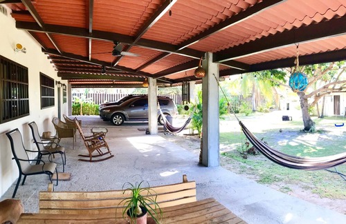 Punta Barco House | Family Beach House! Walk to Beach/Surf. Costa Esmeralda, San Carlos