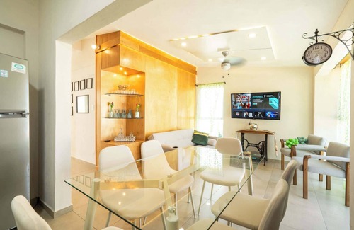 Jiutepec Ski Chalet | Family Chalet in Jiutepec with Pool & BBQ